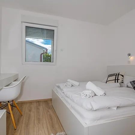 Sea La Vie 4*