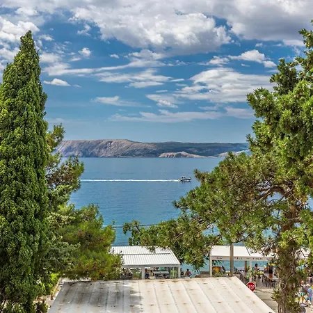 ベッド・アンド・ブレックファスト Sea La Vie