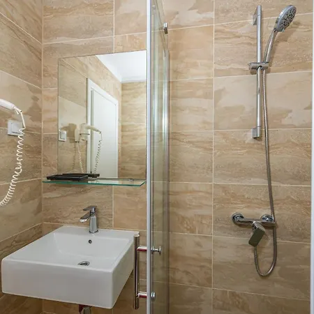 ベッド・アンド・ブレックファスト Sea La Vie