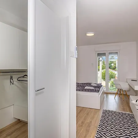 Sea La Vie 4* ノヴィ・ヴィノドロスキー