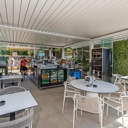 Sea La Vie 4* ノヴィ・ヴィノドロスキー