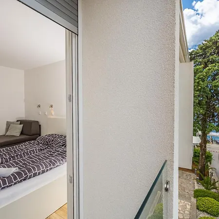 ベッド・アンド・ブレックファスト Sea La Vie