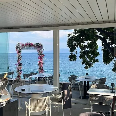 Sea La Vie 4*